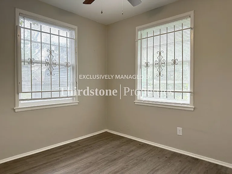 435 Springfield Ct N — Photo 13