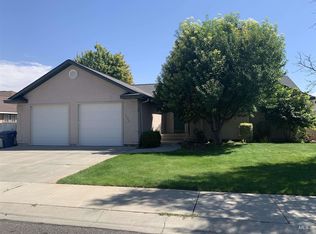 1336 Tara St, Twin Falls, ID 83301