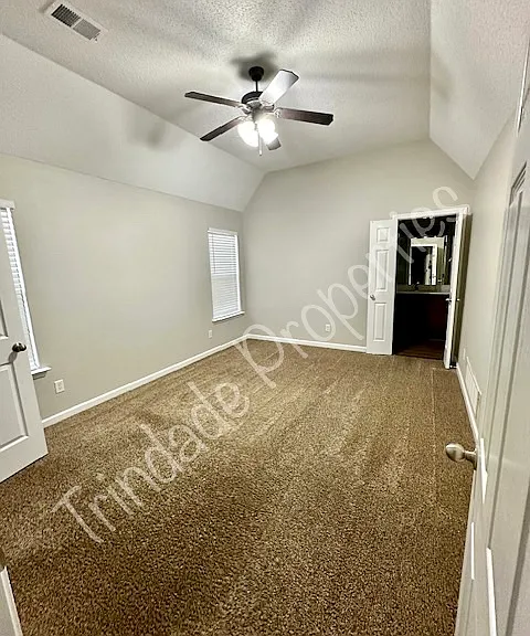 5673 Bedford Loop E — Photo 6