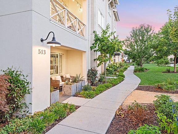 3rd image of 513 Wayfarer Way