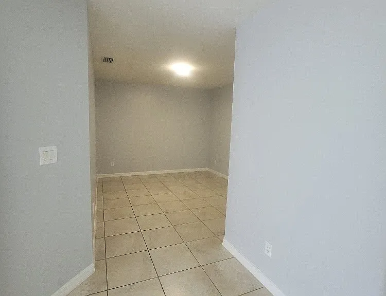 4542 21st St SW — Photo 7