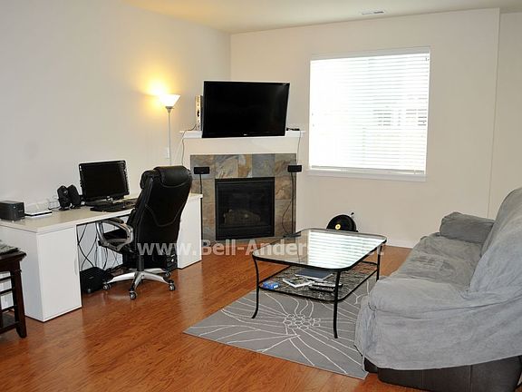 4th image of 1470 51st Pl NE