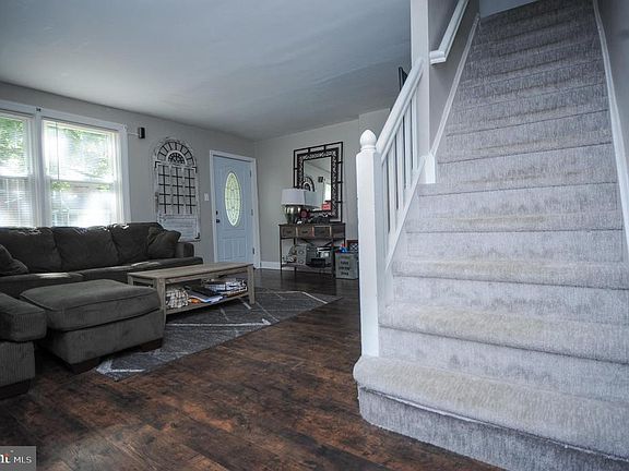 5th image of 212 Birch Ave