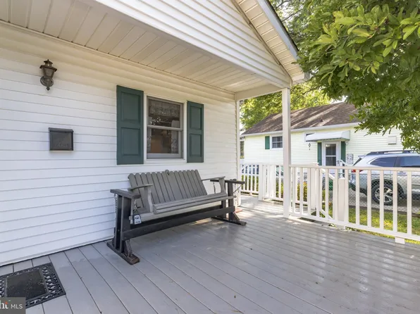 326 W Madison Ave, Magnolia, NJ 08049