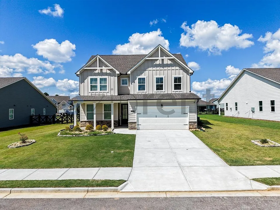 104 Grand Meadows Dr