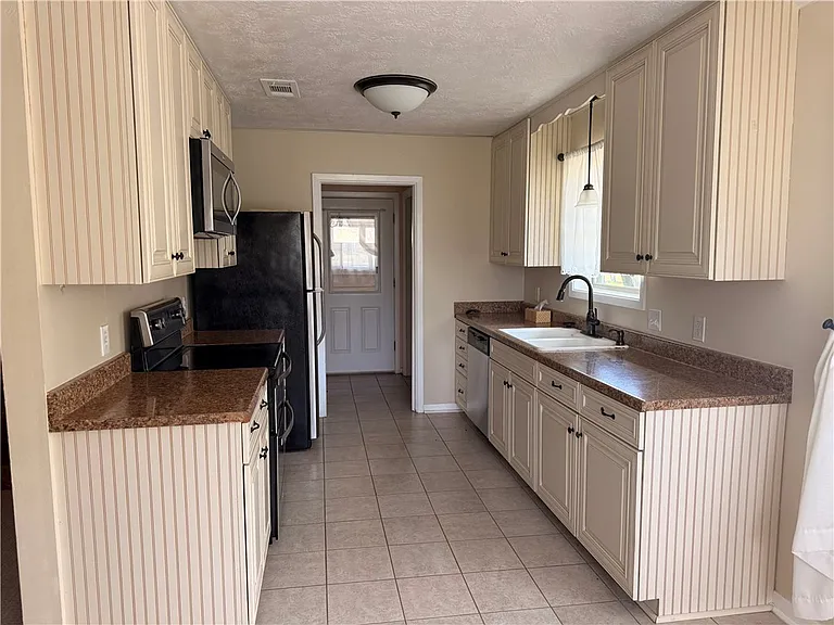 5196 Gary Rd — Photo 4