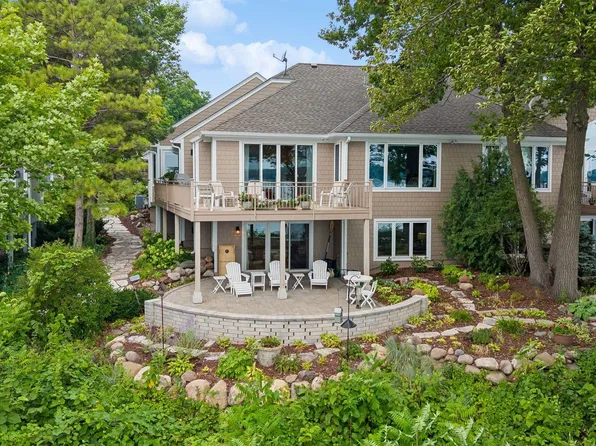 2928 Pelican Point Cir, Mound, MN 55364