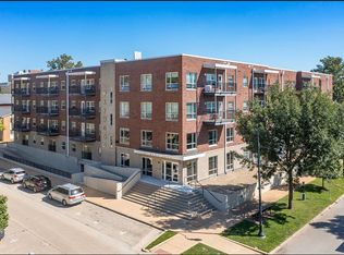 51 E John St #2, Champaign, IL 61820