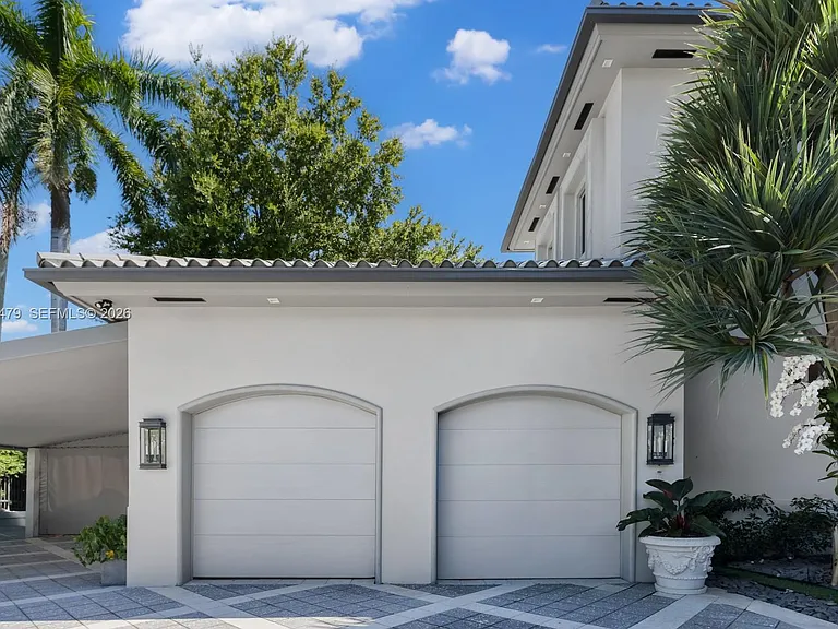 176 S Hibiscus Dr — Photo 30