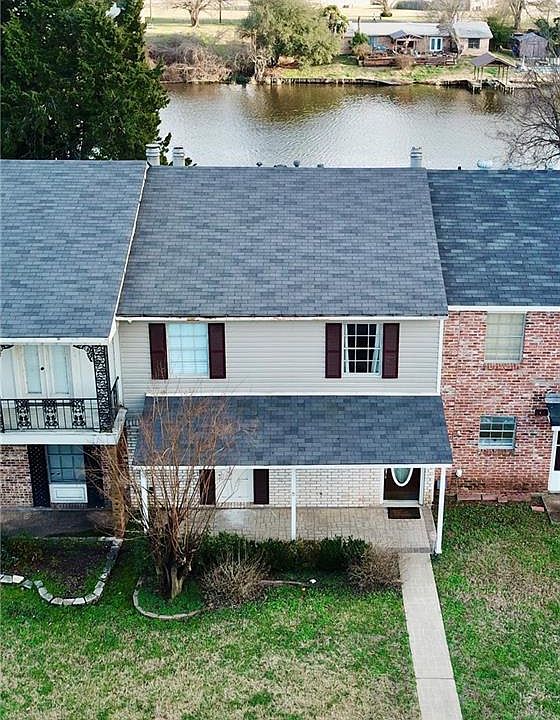 1st image of 803 Parkway Dr