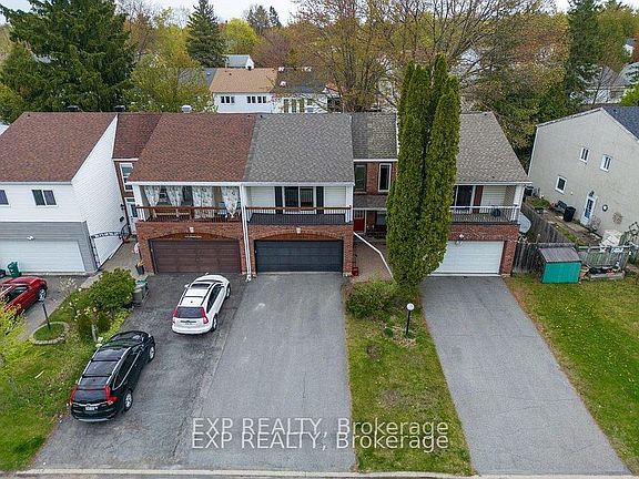 3rd image of 15 Jansen Rd
