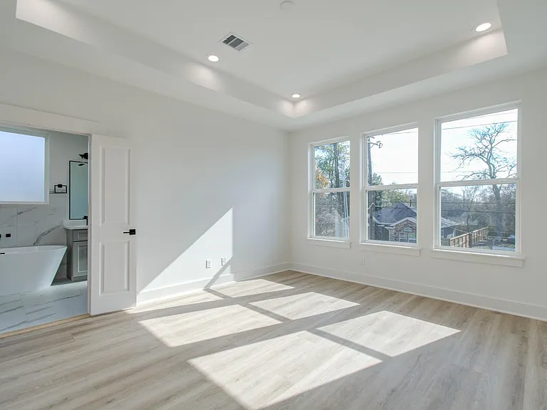 4425 Providence St — Photo 27