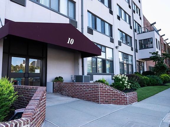 2nd image of 10 Bay Street Lndg APT 4F