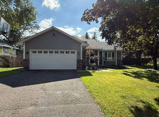 12049 Porter Dr, Champlin, MN 55316