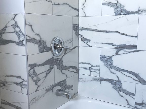 2nd image of 2066 Bergen Ave Floor 2