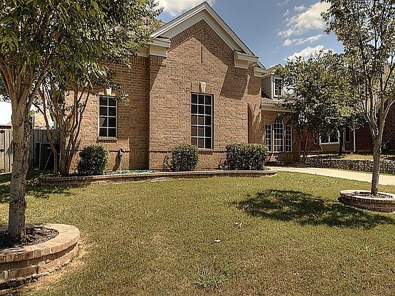 2nd image of 419 Suffolk Dr