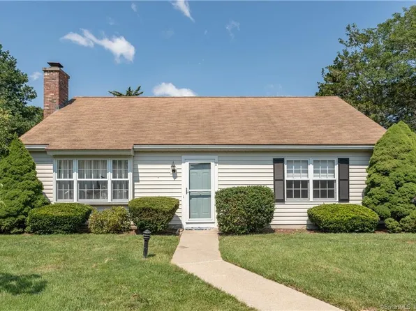 17 Downing Way #17, Madison, CT 06443