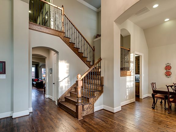 3rd image of 10912 Cortez Ct