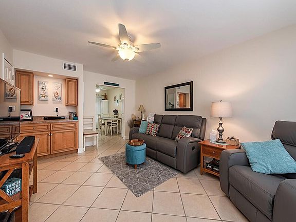 3rd image of 1334 Delbrook Way N #3