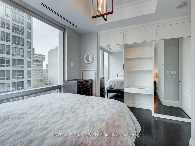 55 Scollard St #702 — Photo 19