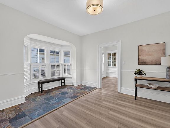 2nd image of 1526 Wisconsin AVENUE