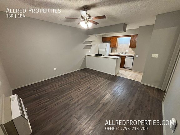 3rd image of 1390 W Wedington Dr APT 8