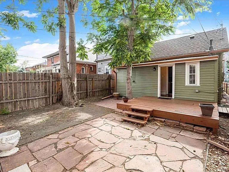 1062 Mariposa St — Photo 19