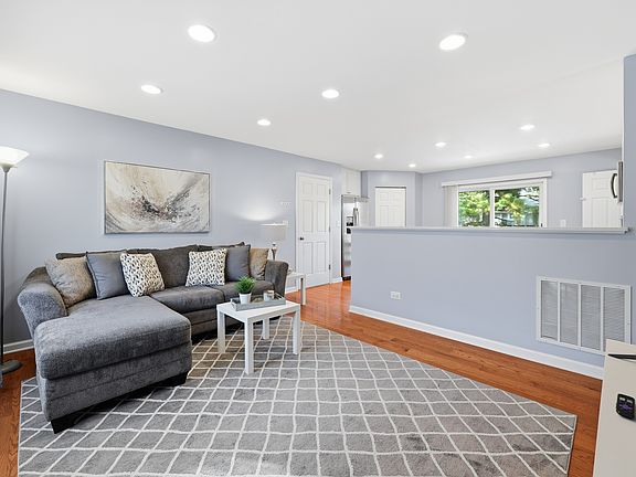 2nd image of 1687 S Green Meadows Blvd