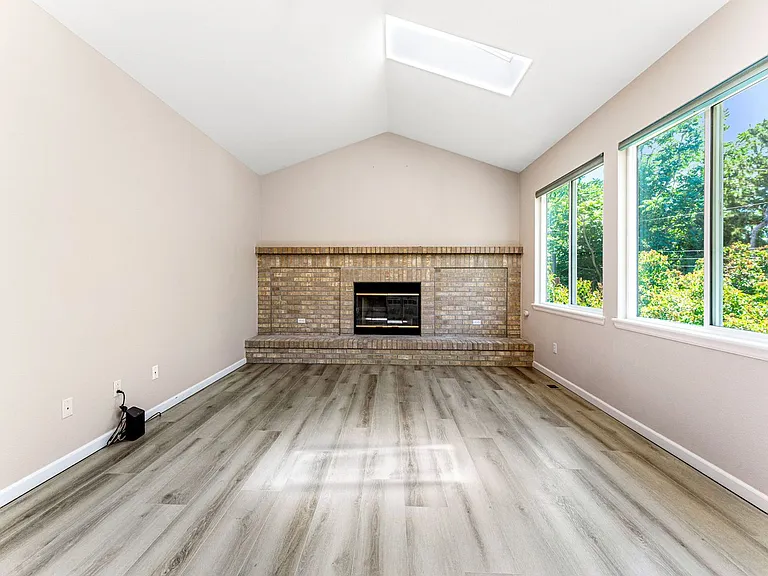 7247 S Acoma St — Photo 11
