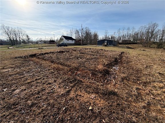 5th image of 0 Waymond Dr