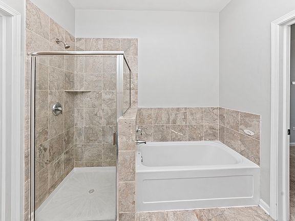 4th image of 1464 S Michigan Ave APT 2008