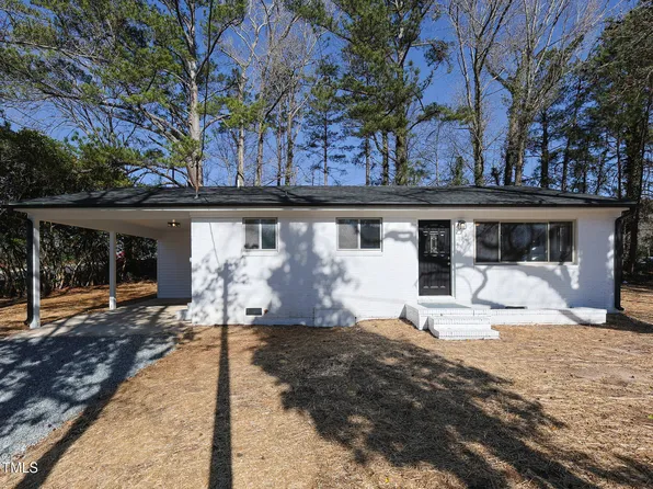720 S Moore St, Clayton, NC 27520