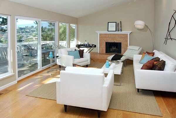1st image of 131 Stewart Dr