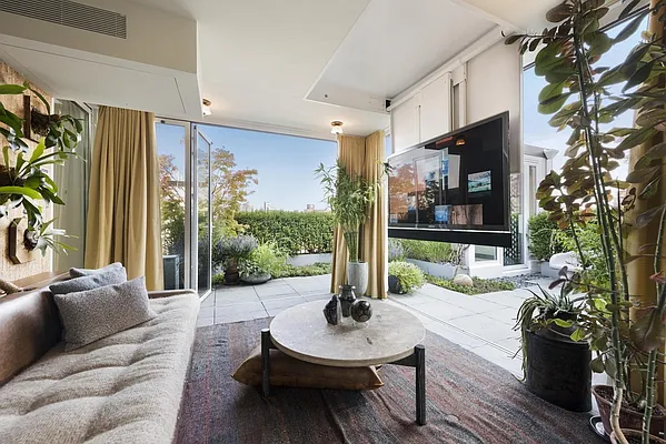 Sold by Nest Seekers International | media 35