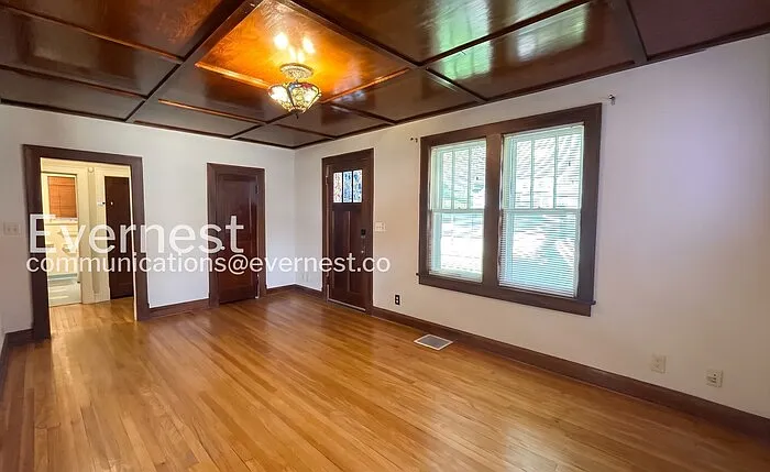 4 bed, 2.5 bath, 2128 sqft, $3,495 — Photo 4