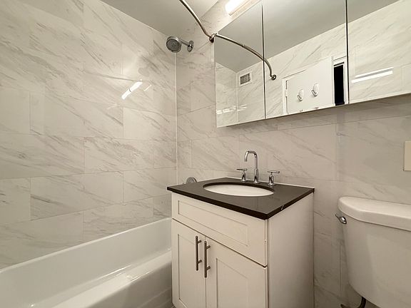 3rd image of 305 E 86th St #1PE