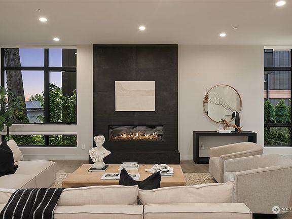 4th image of 10335 NE 43rd Street