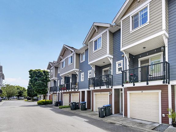 2nd image of 1111 Ewen Ave #14