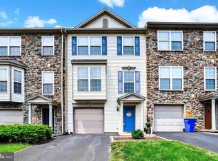135 Fisher Dr, York, PA