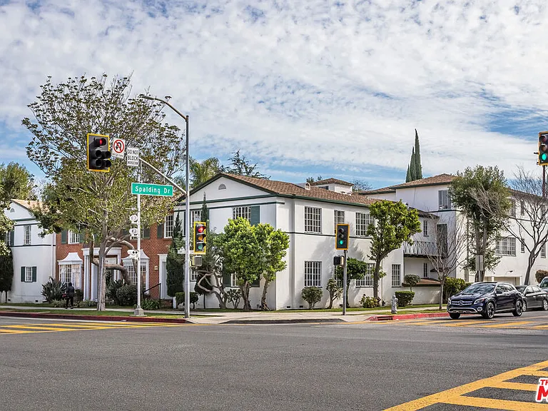 9768 W Olympic Blvd — Photo 39