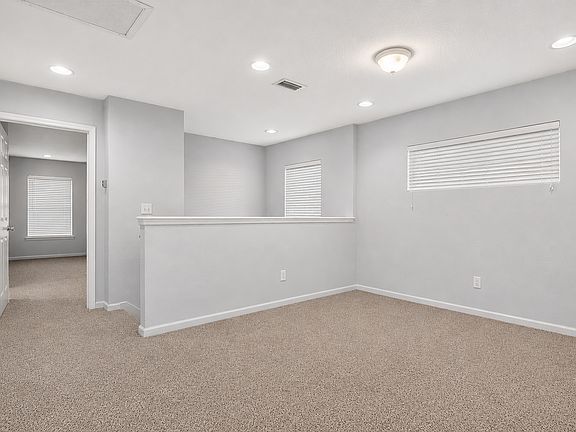 3rd image of 3680 Creswick Cir #17-I