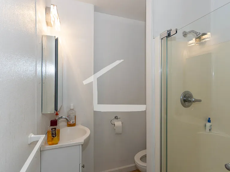 4 Gardner St #10 — Photo 4