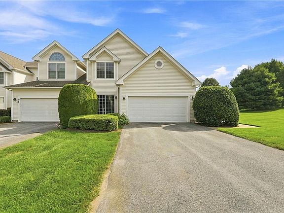 2nd image of 45 Fieldstone Dr
