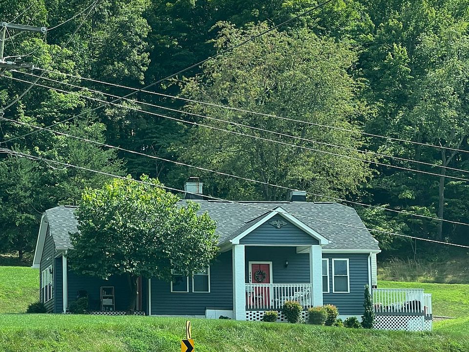 1st image of 2696 Lilly Dr