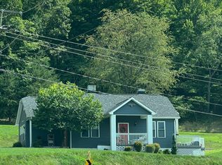 2696 Lilly Dr, Salem, VA 24153