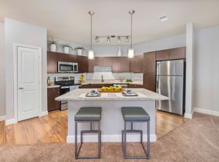 240 W 2nd St #22-2320, Kansas City, MO 64105