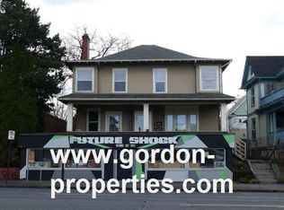 1914 E Burnside St APT 4, Portland, OR 97214