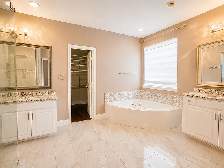 4453 Red Barn Dr — Photo 19
