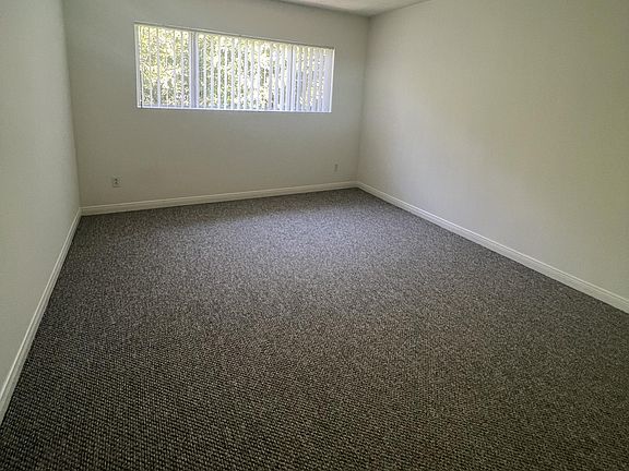 5th image of 801 S Lucerne Blvd APT 408