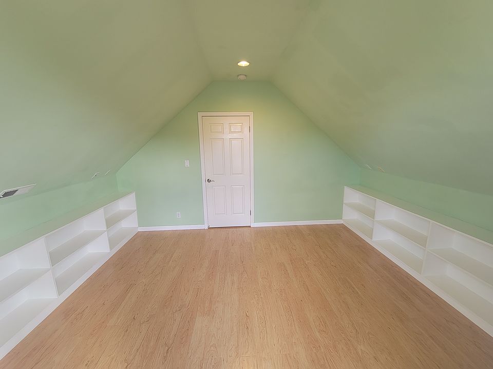 1st image of 365 5th Ave